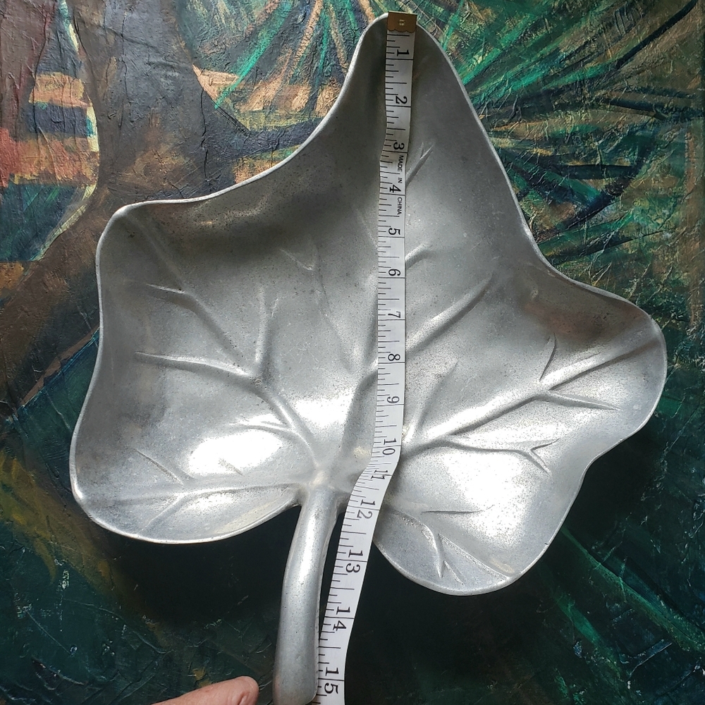 Vintage Mariposa Leaf Dish - Picture 4 of 10